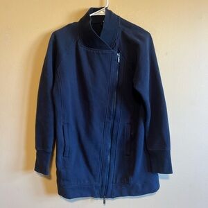 Lululemon Back To It Wrap jacket in navy blue with a side zipper size 6